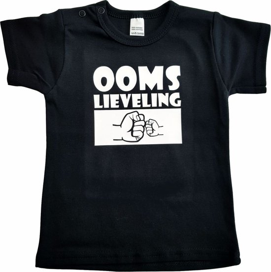 Zwart baby t-shirt met "Ooms lieveling" - maat 80 - babyshower, zwanger, cadeautje, kraamcadeau, grappig, geschenk, baby, tekst, bodieke