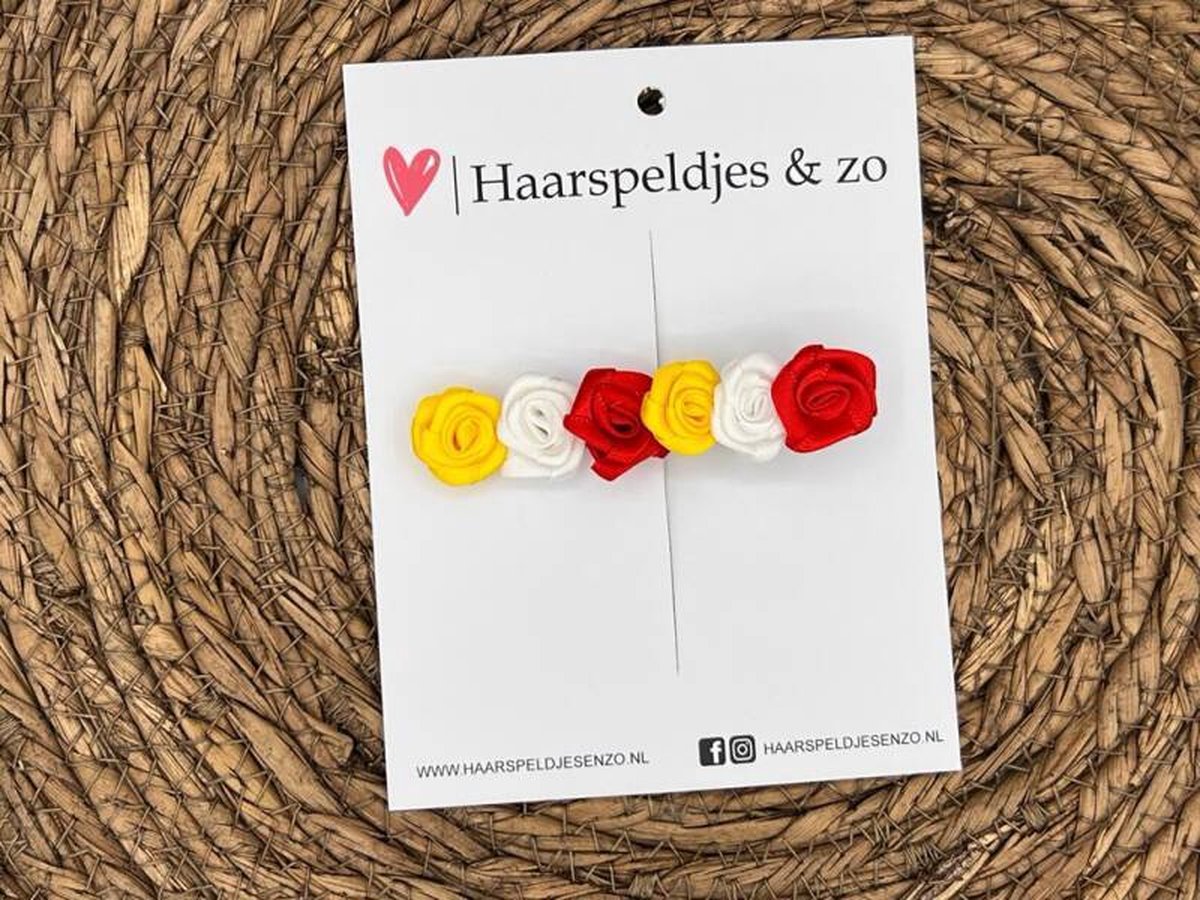 Oeteldonkse roosjes op alligatorclip - carnaval