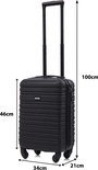 Zwarte koffer met afmetingen 100cm hoog, 34cm breed en 21cm diep, met uitgeschoven handvat.