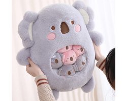 foto van Koala Knuffel 50 cm - 6 Kleine Koalatjes - Pluche Kussen - Kawaii - Knuffeldier