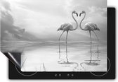 Chefcare Inductie Beschermer Twee Flamingo's in een Hartjes Vorm - Zwart Wit - 75x50 cm - Afdekplaat Inductie - Kookplaat Beschermer - Inductie Mat