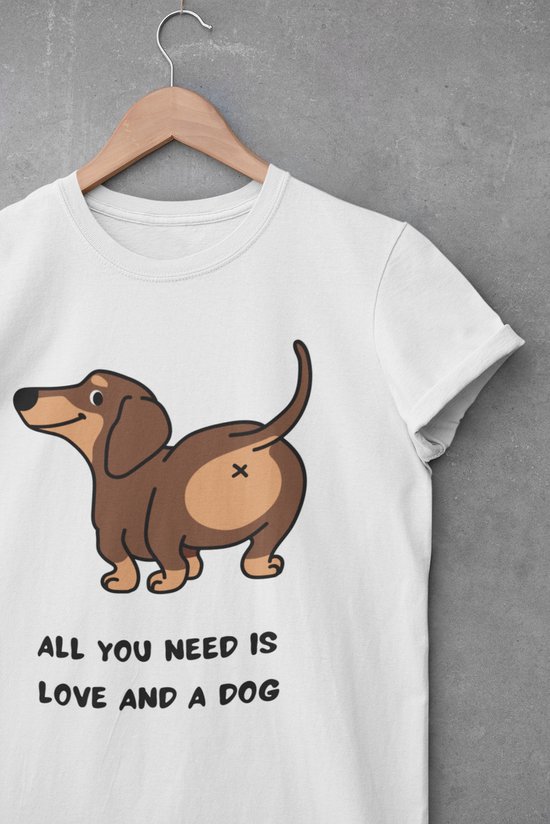 Shirt - All you need is love and a dog - Wurban Wear | Grappig shirt | Leuk cadeau | Unisex tshirt | Honden | Puppy | Hondenmand | Bench | Hondenvoer | Wit