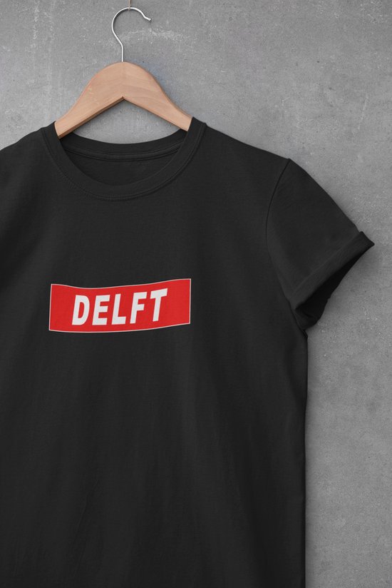 Shirt - Delft - Wurban Wear | Grappig shirt | Leuk cadeau| Unisex tshirt | Nieuwe kerk | Grachten | Wit & Zwart