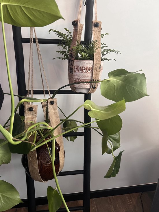 Foto: Plantenhangers large per 2 wiltuereentasjebij nl jute duurzaam interieur planten plantenhanger recycle macram buitenplanten tuindecoratie kruidenplanten macrame hangers touw wonen keuken valentijn buitendecoratie varandadecoratie cadeau