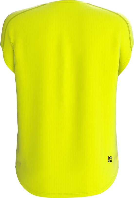 Limegroen sportshirt, achterkant zichtbaar. Met zwart recycling-symbool.