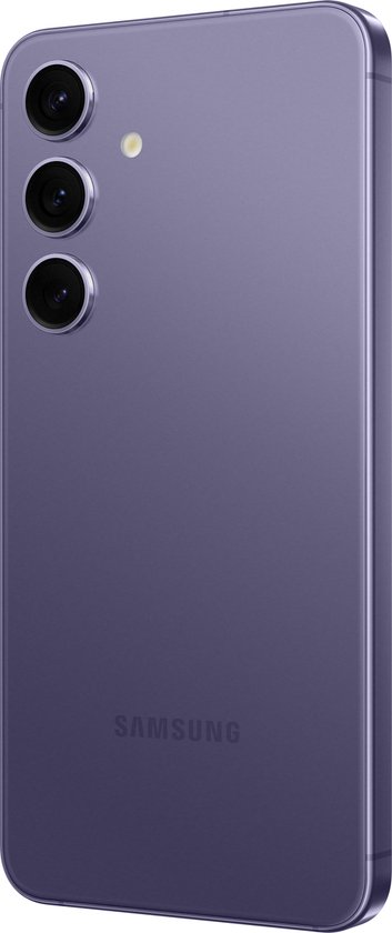 Vue en angle de l'arrière du Samsung Galaxy S24 violet cobalt.