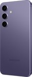 Vue en angle de l'arrière du Samsung Galaxy S24 violet cobalt.