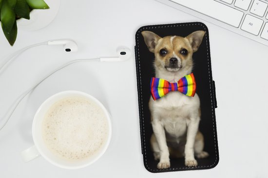 Telefoonhoesje Geschikt voor iPhone 11 Pro Max telefoonhoesje - Hond - Strik - Zwart - Met vakjes - Wallet case met magneetsluiting