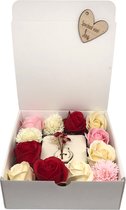 Geschenkbox allerliefste MAMA | rood | zeeproosjes | droogbloemen | mama | Moederdag | de liefste ben jij | cadeau | geschenkbox