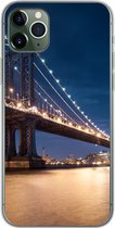 Geschikt voor iPhone 11 Pro Max hoesje - New York - Manhattan - Maan - Siliconen Telefoonhoesje