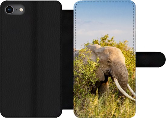 Étui pour iPhone 8 Bookcase - Éléphant se cache derrière un buisson - Avec compartiments - Étui portefeuille avec fermeture magnétique