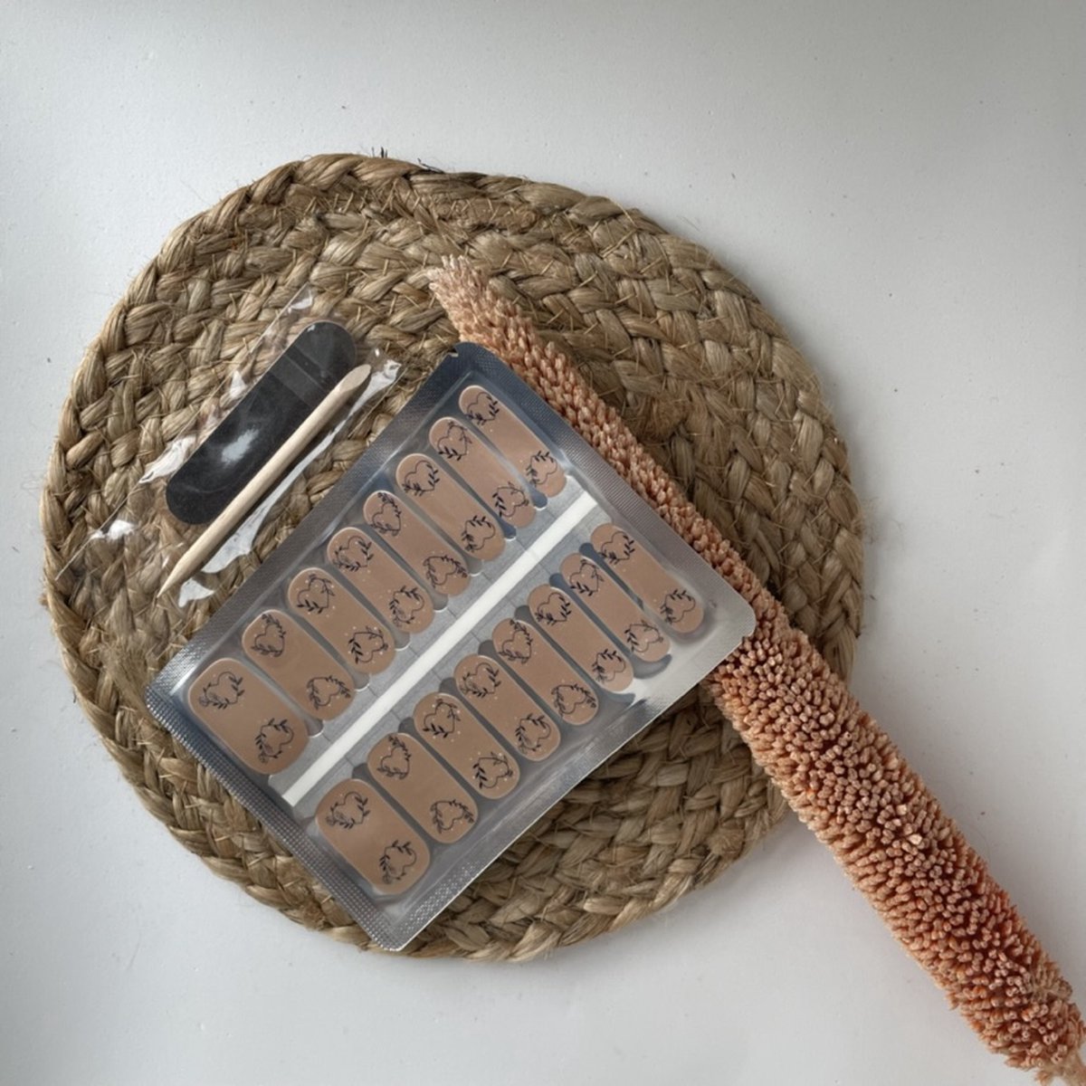 NailWrapz - Natural Love - Nagel wraps - nagelstickers- geen UV lamp nodig - Thuis manicure
