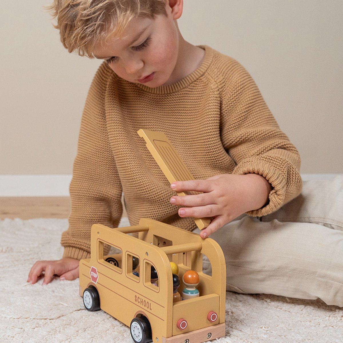 Little Dutch - Schoolbus met poppetjes FSC — afbeelding 4