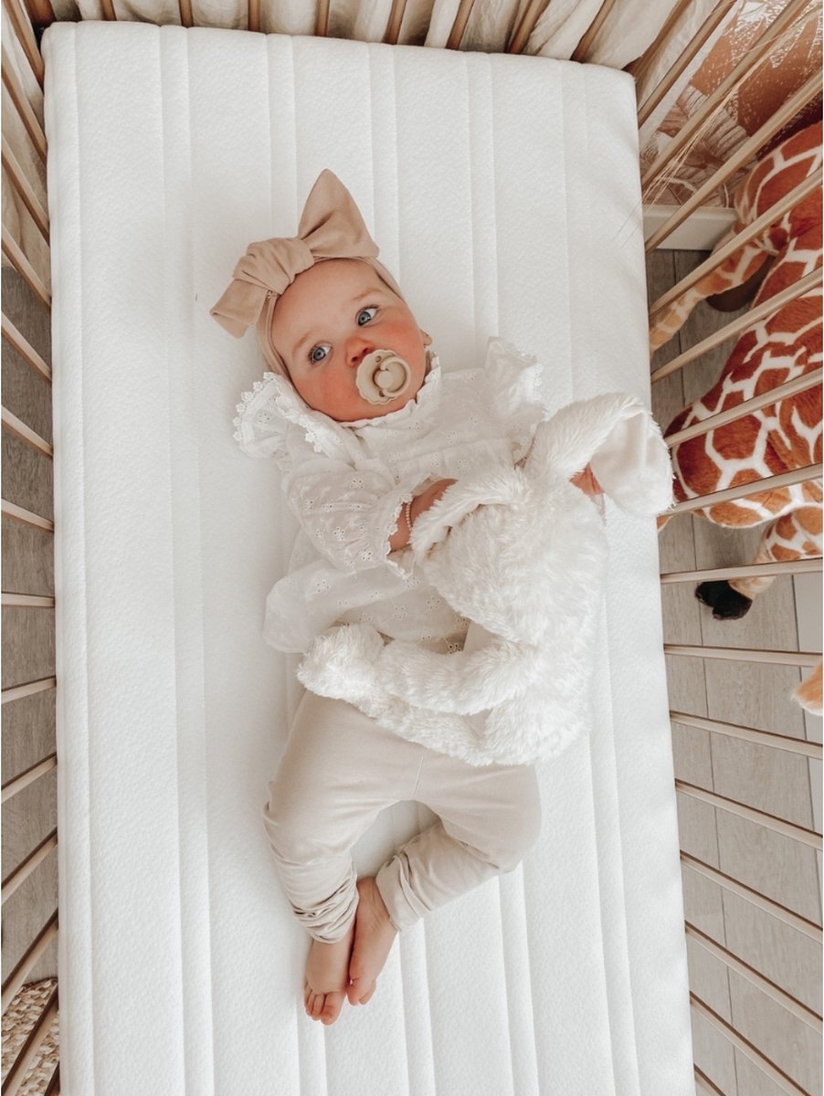 Snoozzz 2 in 1 Premium Baby matras - Ledikant matras 120 x 60 cm -  meegroeimatras - matras van hoogwaardig koudschuim