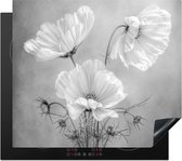 KitchenYeah® Inductie beschermer 60x52 cm - Stilleven - Bloemen - Zwart wit - Klaproos - Botanisch - Kookplaataccessoires - Afdekplaat voor kookplaat - Inductiebeschermer - Inductiemat - Inductieplaat mat