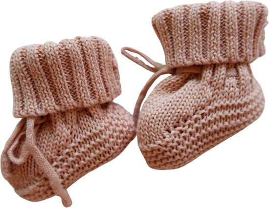 BabySlofjes - Gebreid – roze - Slofjes voor je baby, dreumes en peuter voor jongens en meisjes - 0-3 Maanden (10,5cm) - Schoenmaat 16-17