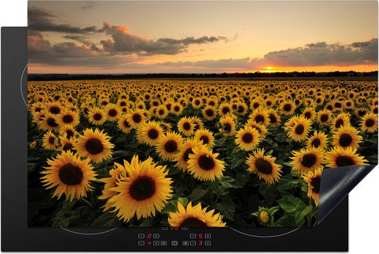 KitchenYeah® Inductie beschermer 80.2x52.2 cm - Zonnebloemen bij zonsondergang - Kookplaataccessoires - Afdekplaat voor kookplaat - Inductiebeschermer - Inductiemat - Inductieplaat mat