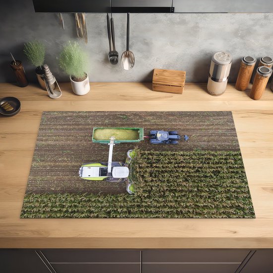 KitchenYeah® Inductie beschermer 81.6x52.7 cm - Tractor - Hakselaar - Maïs - Kookplaataccessoires - Afdekplaat voor kookplaat - Inductiebeschermer - Inductiemat - Inductieplaat mat