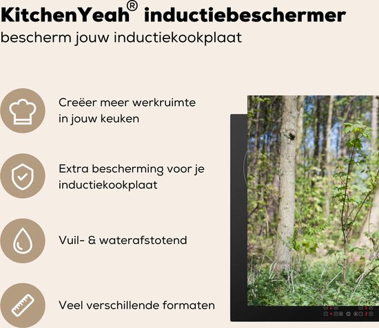 KitchenYeah® Inductie beschermer 78x52 cm - Schotse Hooglander - Bos - Schotse Koe - Kookplaataccessoires - Afdekplaat voor kookplaat - Inductiebeschermer - Inductiemat - Inductieplaat mat