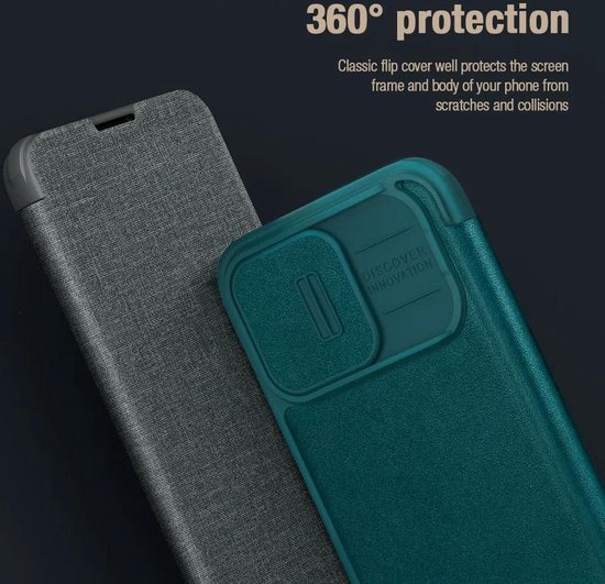 Nillkin Qin Pro Étui en tissu pour Apple iPhone 15 Pro – Book Case avec curseur d'appareil photo – Espace pour deux cartes Blauw