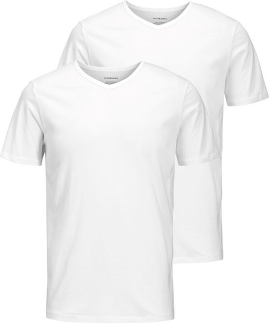 Twee witte V-hals T-shirts met korte mouwen, staand.