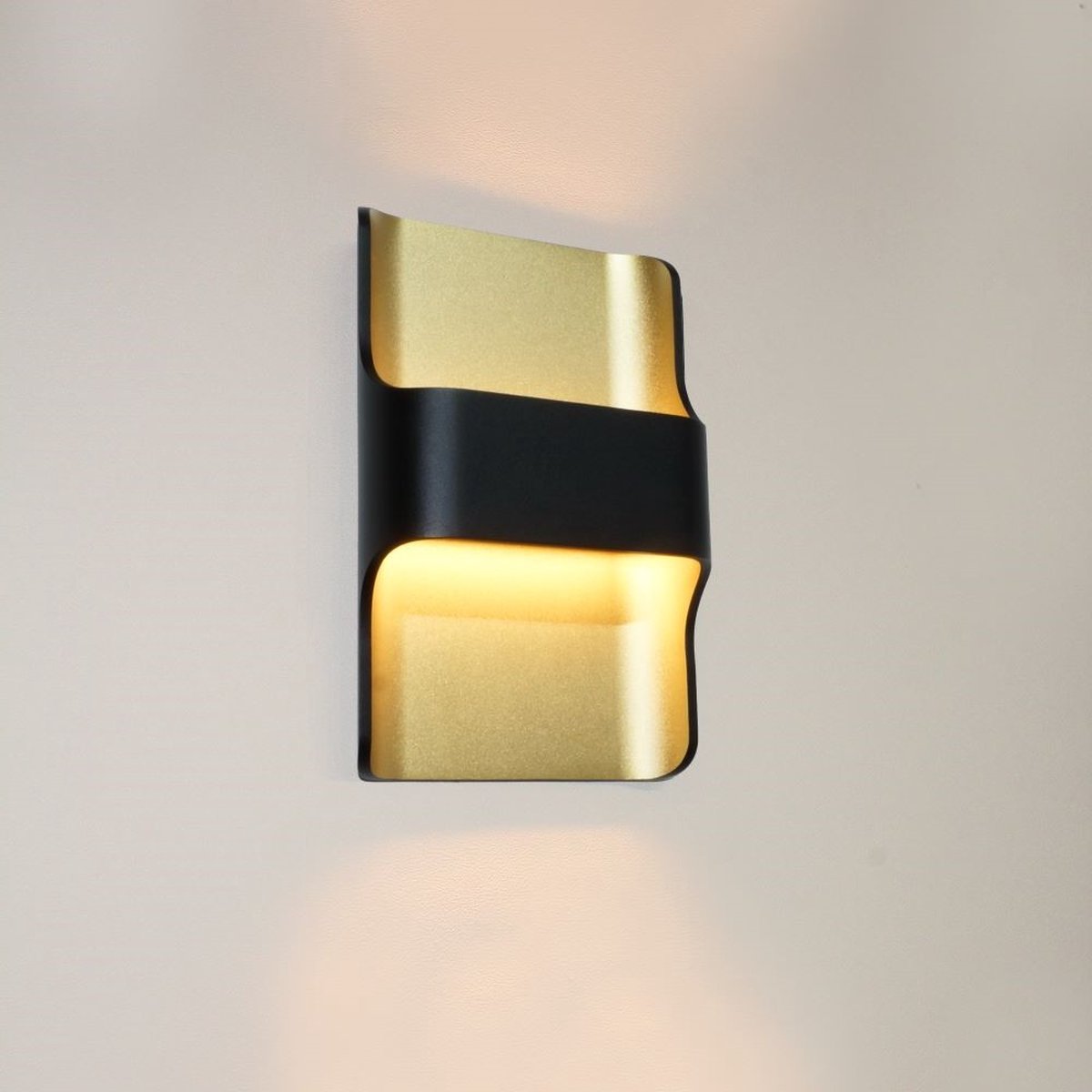 Wandlamp Dallas Zwart/Mat Goud - hoogte 24cm - LED 2x8W 2700K 2x720lm - IP54 - Dimbaar > wandlamp binnen zwart goud | wandlamp buiten zwart goud | wandlamp zwart goud | buitenlamp zwart goud | muurlamp zwart goud | design lamp zwart goud