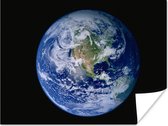Poster Satellietbeeld van de aarde met wolken - 80x60 cm