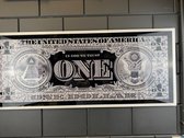 Dollar One met gelitters schilderij op plexiglas 120x50cm