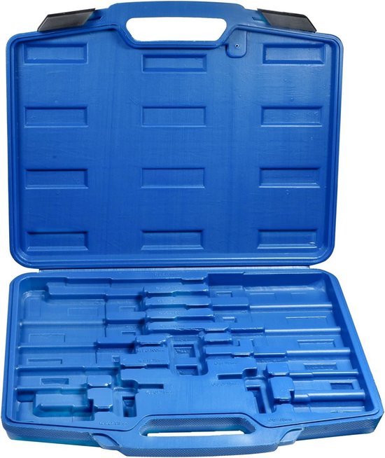 Lege blauwe kunststof gereedschapskoffer met opbergvakken voor gereedschap.