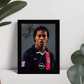 Ronaldinho Ingelijste Handtekening – 15 x 10cm In Klassiek Zwart Frame – Gedrukte handtekening – Voetbal - Paris Saint Germain - PSG - FC Barcelona - Braziliaans Elftal