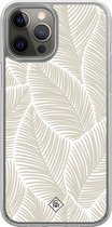 Casimoda® hoesje - Geschikt voor iPhone 12 Pro - Palmy Leaves Beige - 2-in-1 case - Schokbestendig - Natuur - Verhoogde randen - Bruin/beige, Transparant