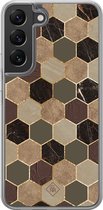 Casimoda® hoesje - Geschikt voor Samsung Galaxy S22 - Kubus Groen Bruin - 2-in-1 case - Schokbestendig - Geometrisch patroon - Verhoogde randen - Bruin/beige, Transparant