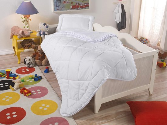 Foto: 4 seizoenen baby kinderdekbed 100x135 bestaande uit 2 dekens set met drukknopen geschikt voor winter en zomer 40x60 kussens