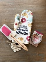 Creaties van Hier - Ovenwant Moeder Met Houten Hartje - Spatel Mama - Koekvorm Mama - moederdag cadeautje