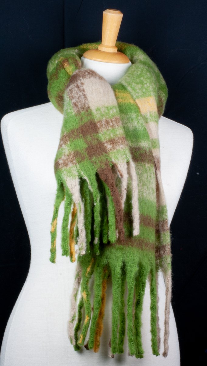 Sjaal groen/bruin / Fluffy sjaal met franjes / chunky fluffy scarfs / accessoires dames Sjaal / wintersport / fluffy sjaal / fluffy scarf