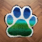 Knoop je eigen mat hondenpoot groen blauw, DIY kit, Latch hook set, smyrna 50 x 50 cm