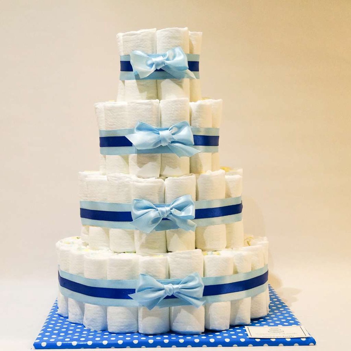 Goedkoopste Pampertaart - luiertaart - jongen - 4 laags basis - blauw - 104 luiers maat 3