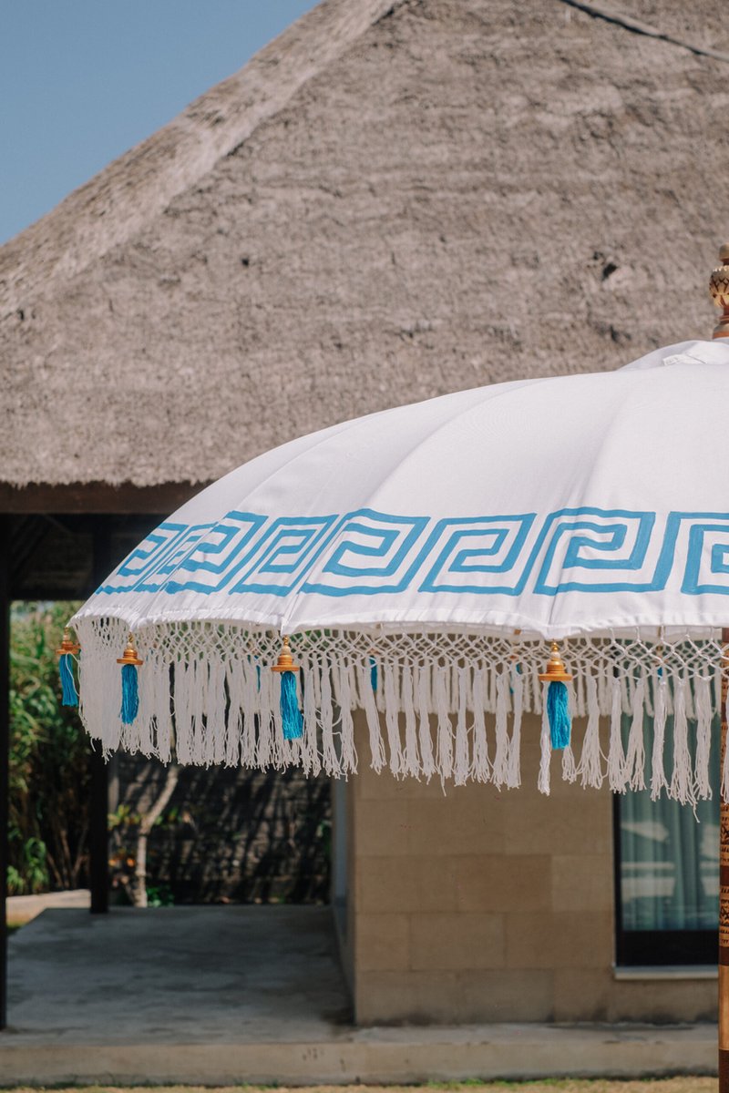 Vibrant 250cm Bali parasol in Mykonos design by Todo Bien, showcasing intricate patterns and coastal charm.