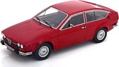 Het 1:18 gegoten model van de Alfa Romeo Alfetta 2000 GTV uit 1976 in rood. De fabrikant van het schaalmodel is KK Models. Dit model is alleen online verkrijgbaar