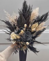 Gothic bouquet - boeket zwart - gothic wedding - droogbloemen boeket zwart