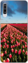 Geschikt voor Samsung Galaxy A70 hoesje - Kleurrijke tulpen in Nederlands landschap - Siliconen Telefoonhoesje