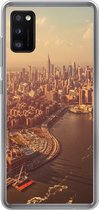 Geschikt voor Samsung Galaxy A41 hoesje - New York - Skyline - Goud - Siliconen Telefoonhoesje