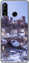 Geschikt voor Huawei P30 Lite hoesje - New York - Central Park - Winter - Siliconen Telefoonhoesje