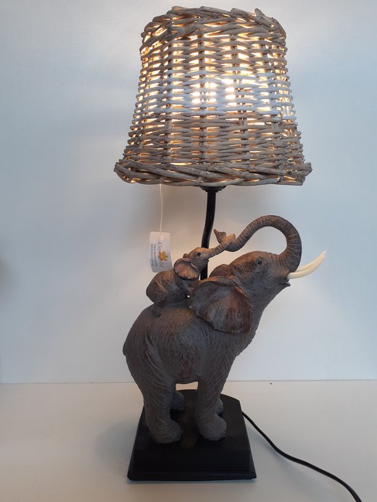 Olifanten beelden olifanten lamp met baby op zijn rug inclusief kap en lamp 46 x 25 x 20 cm