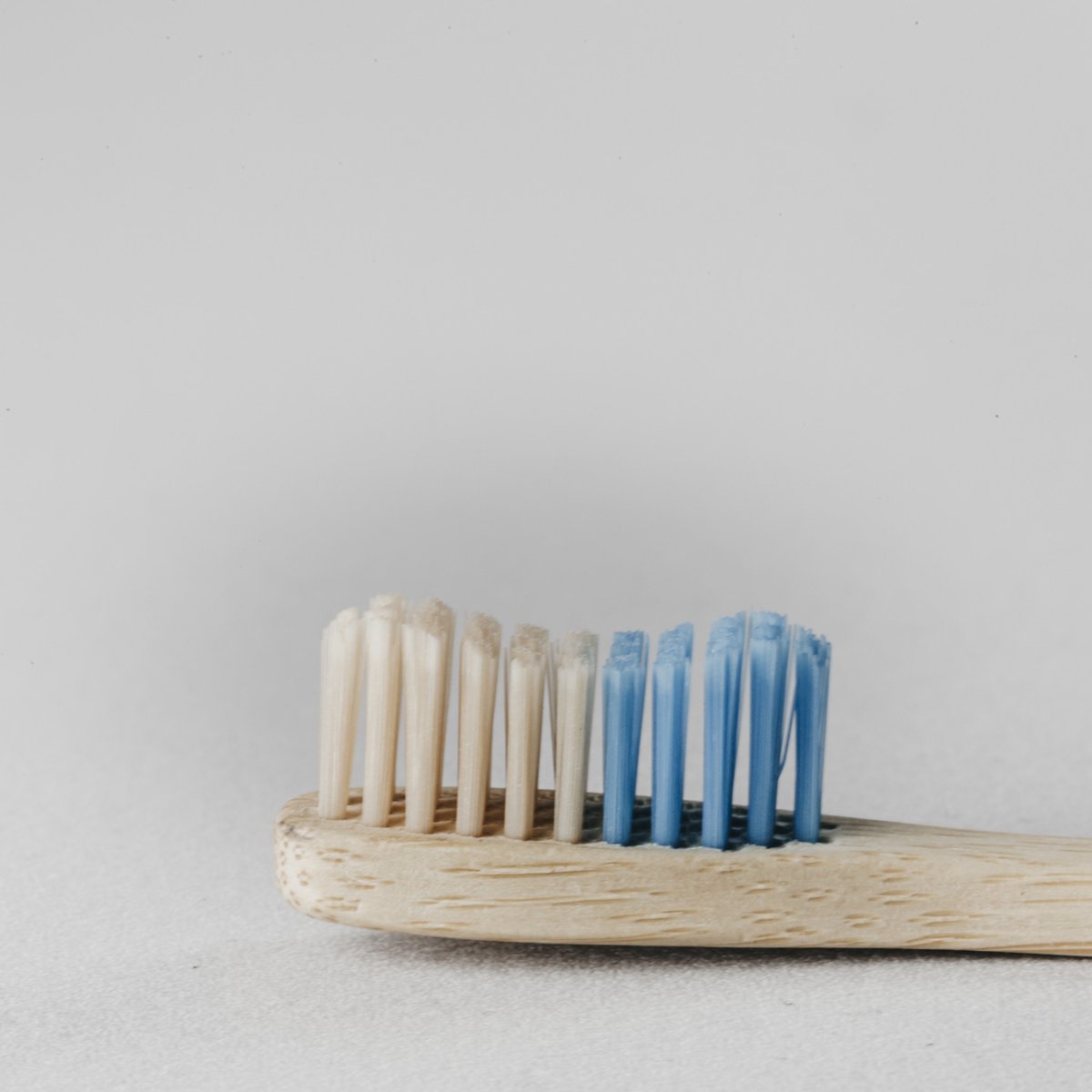Goedkoopste Banbu Bamboe Tandenborstel - Hard - Blauw - Ergonomisch - Biologisch afbreekbaar - Vegan