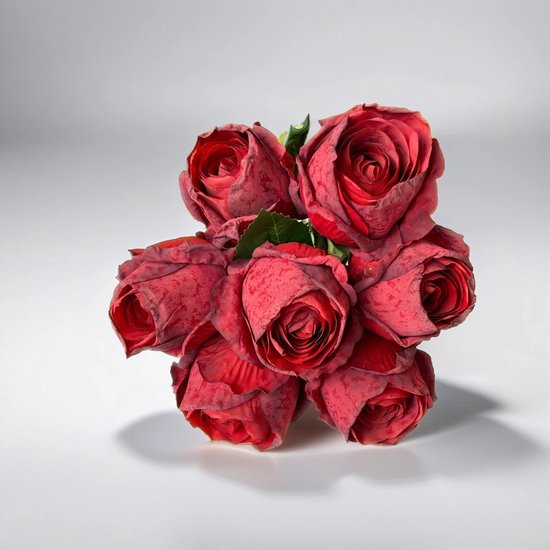 Boeket van 7 Zijden Rozen - Rood - 30cm - Kunstbloemen - Zijde Bloemen - Valentijn Cadeautje Voor Hem Haar - Valentijnsdag