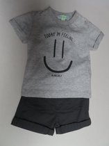 Ensemble - Jongens - T shirt licht grijst + short in donker grijst - 3 maand 62