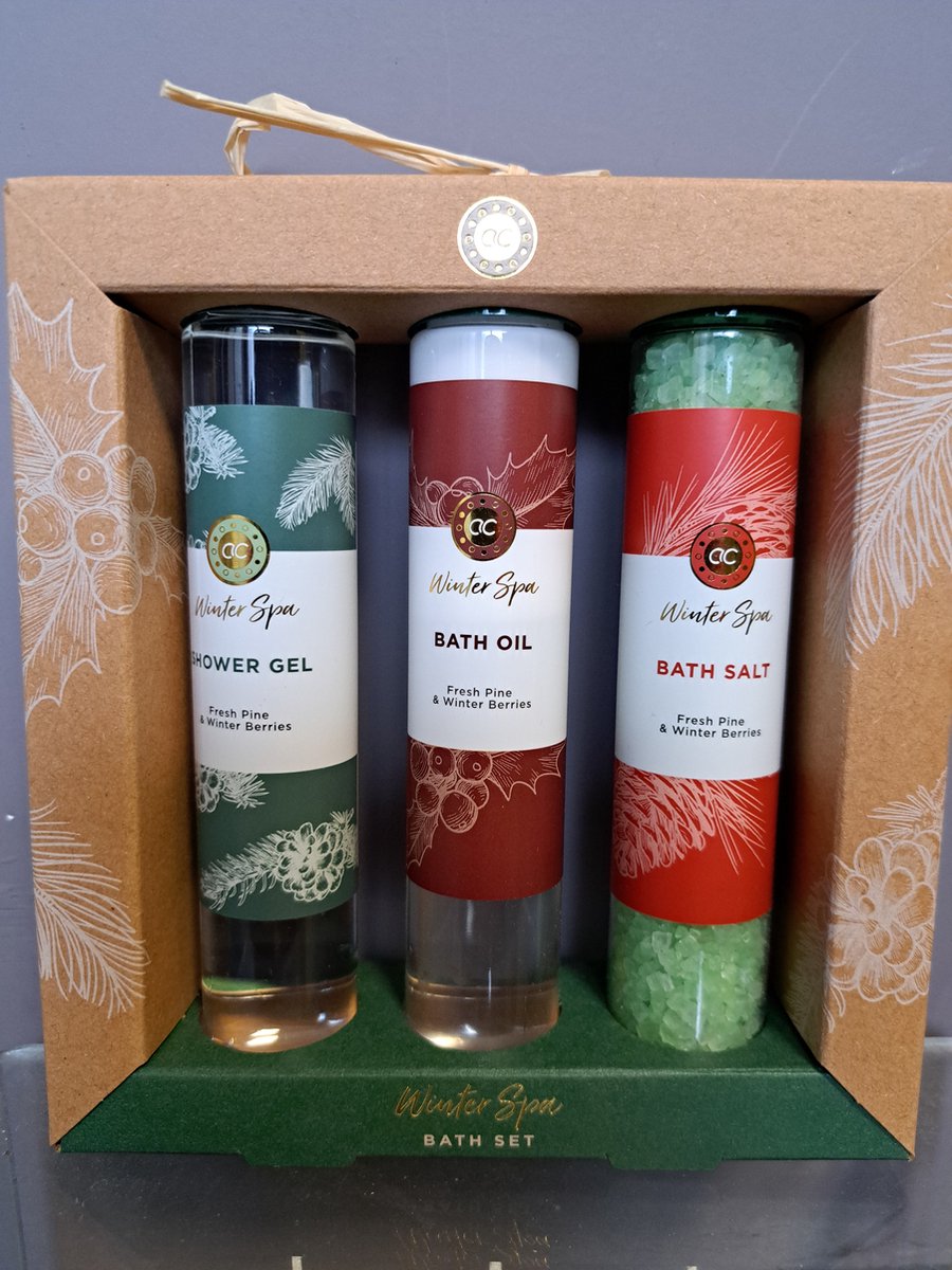 Goedkoopste geschenk set verjaardag - moeder dag- vader dag - leuk geschenk - dennen - winter bessen - bad olie - bad zout - douche gel - kado verpakking