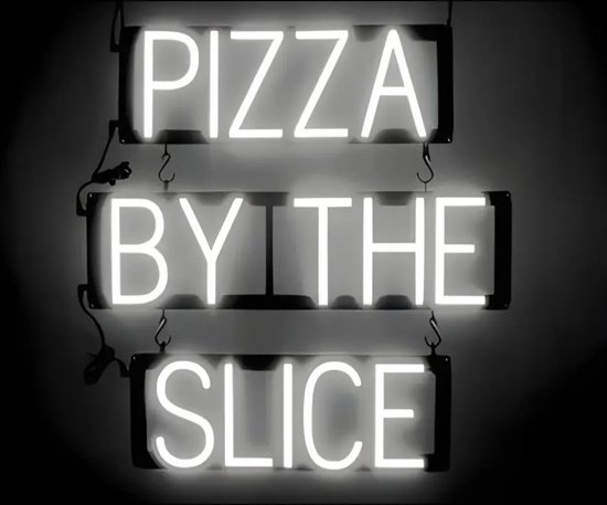 PIZZA BY THE SLICE - Lichtreclame Neon LED bord verlicht | SpellBrite | 57 x 60 cm | 6 Dimstanden - 8 Lichtanimaties | Reclamebord neon verlichting