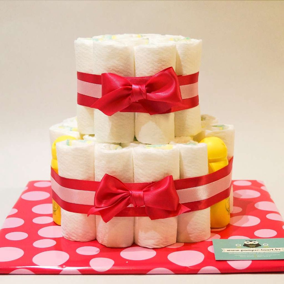 Goedkoopste Pampertaart - luiertaart - meisje - 2 laags - roze - mini Zwitsal 27 luiers maat 3